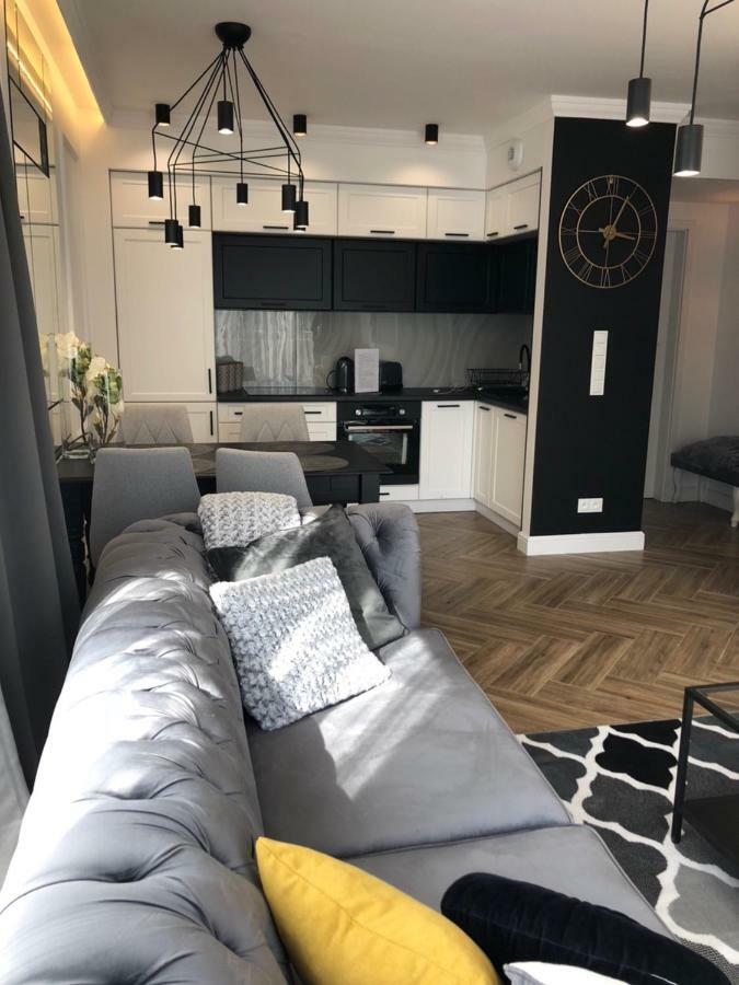 Family & Business Sauna Apartments No1 Lesny Nad Zalewem Cedzyna Unikat - 3 Bedroom With Private Sauna, Bath With Hydromassage, Terrace, Garage, Catering Options Келце Екстериор снимка