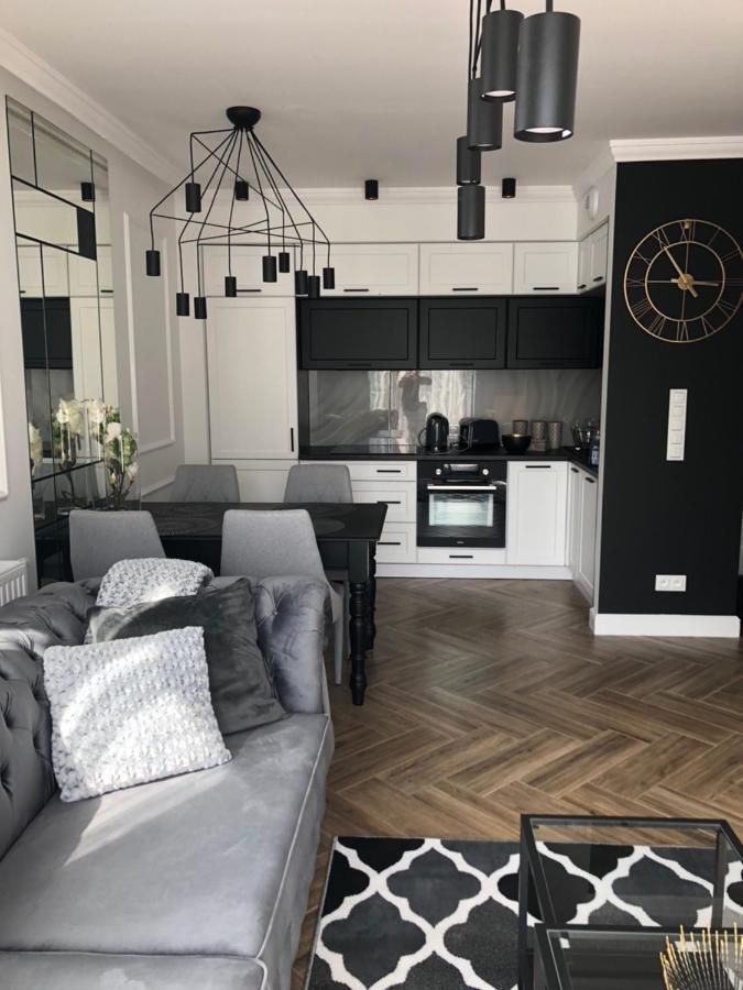 Family & Business Sauna Apartments No1 Lesny Nad Zalewem Cedzyna Unikat - 3 Bedroom With Private Sauna, Bath With Hydromassage, Terrace, Garage, Catering Options Келце Екстериор снимка